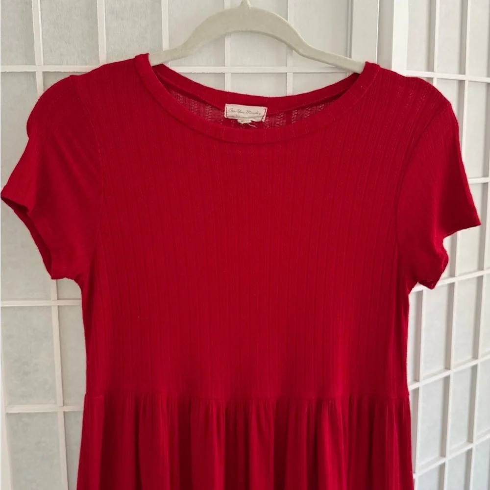 See You Monday Red Mini Short Sleeve Dress Size Medium - Picture 3 of 6